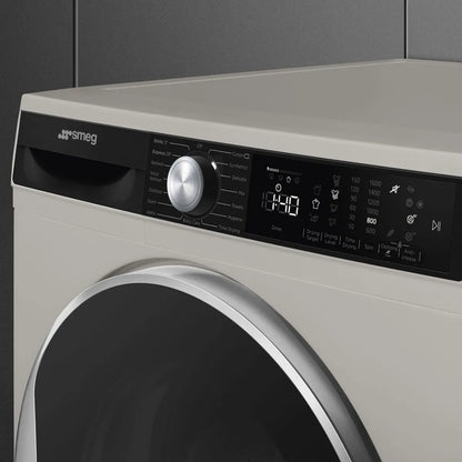 Smeg 7kg Silver Free Standing Tumble Dryer
